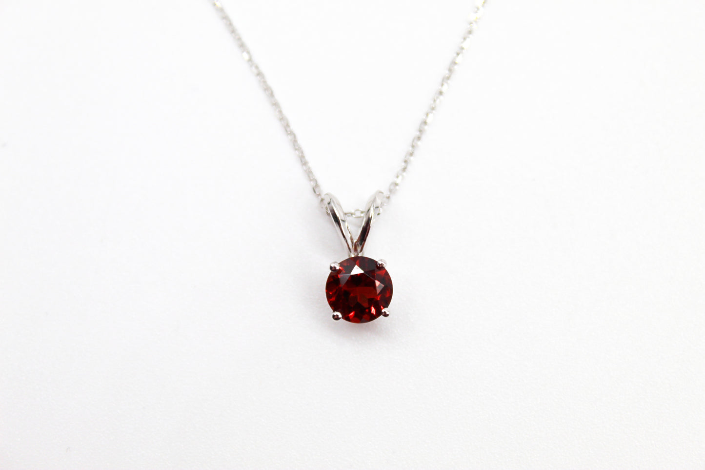 14K White Gold Garnet Pendant Necklace