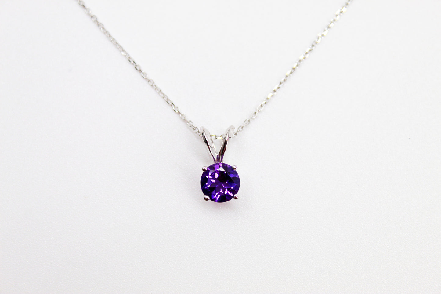 14K White Gold  Amethyst Pendant Necklace