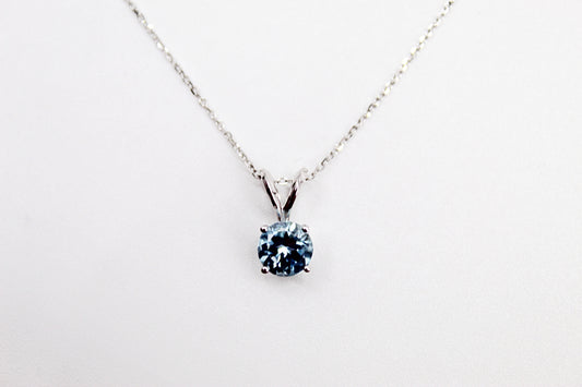 14K White Gold Aquamarine Pendant Necklace