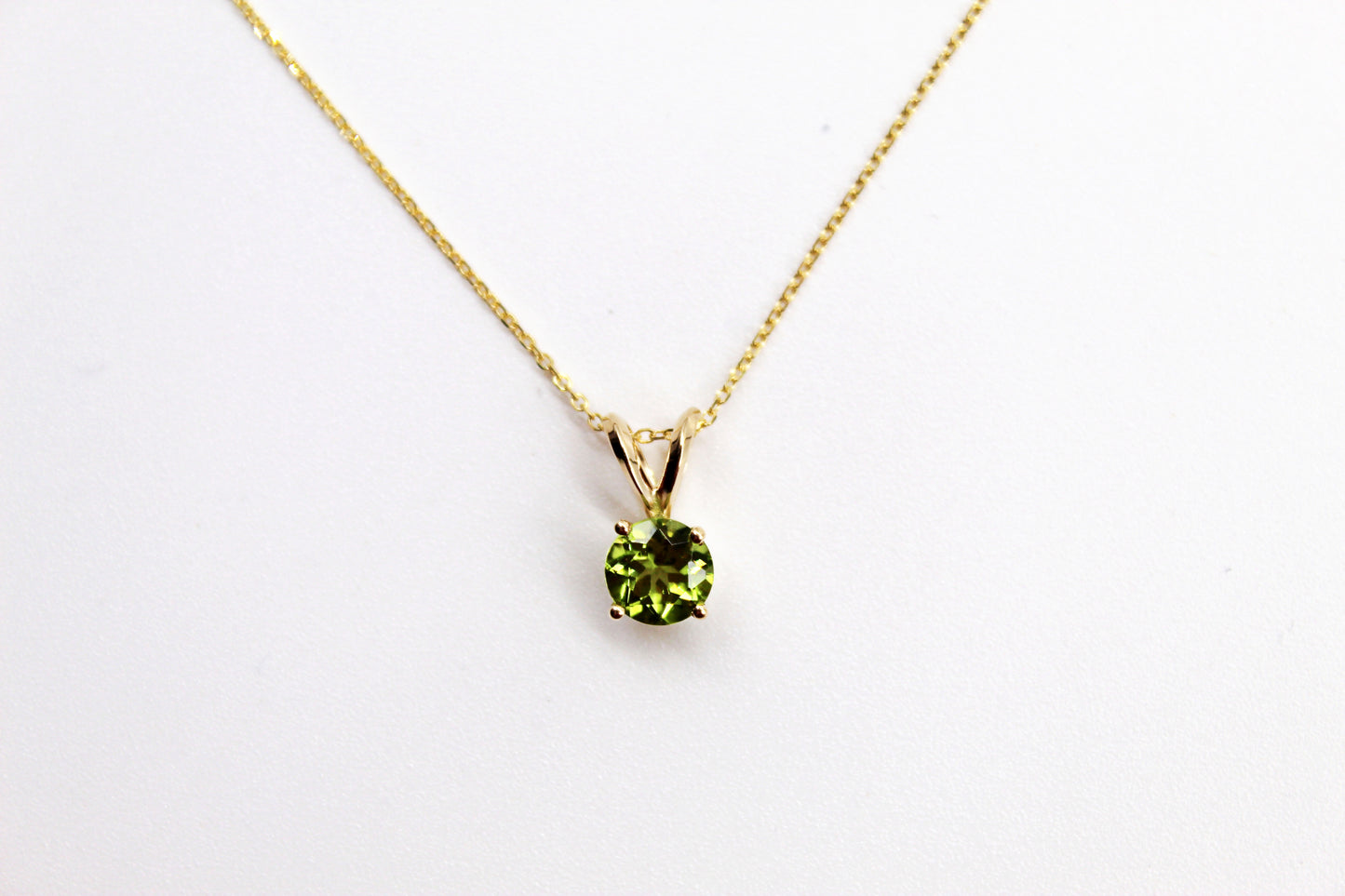 14K Yellow Gold  Peridot Pendant Necklace