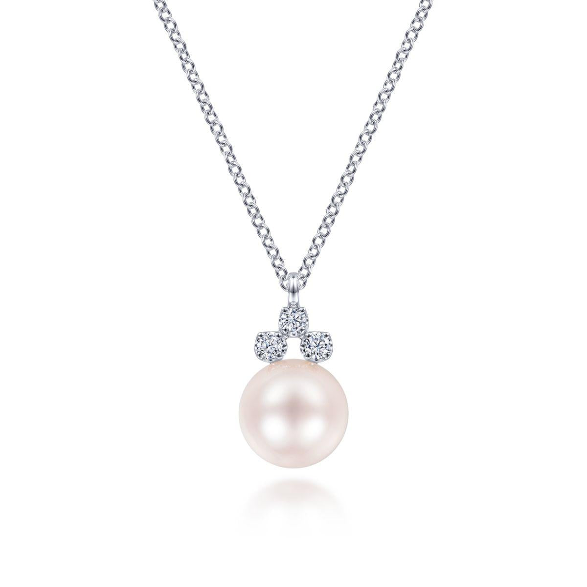 Pearl And Diamond Necklace