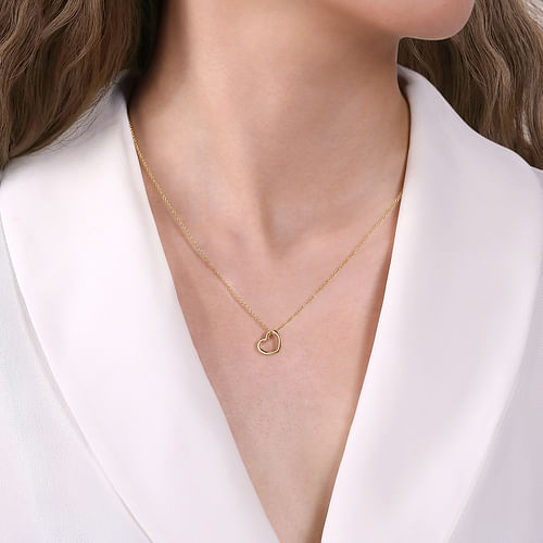 Tilted Heart Pendant Necklace
