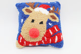 CHRISTMAS REINDEER HOOKED PIIL