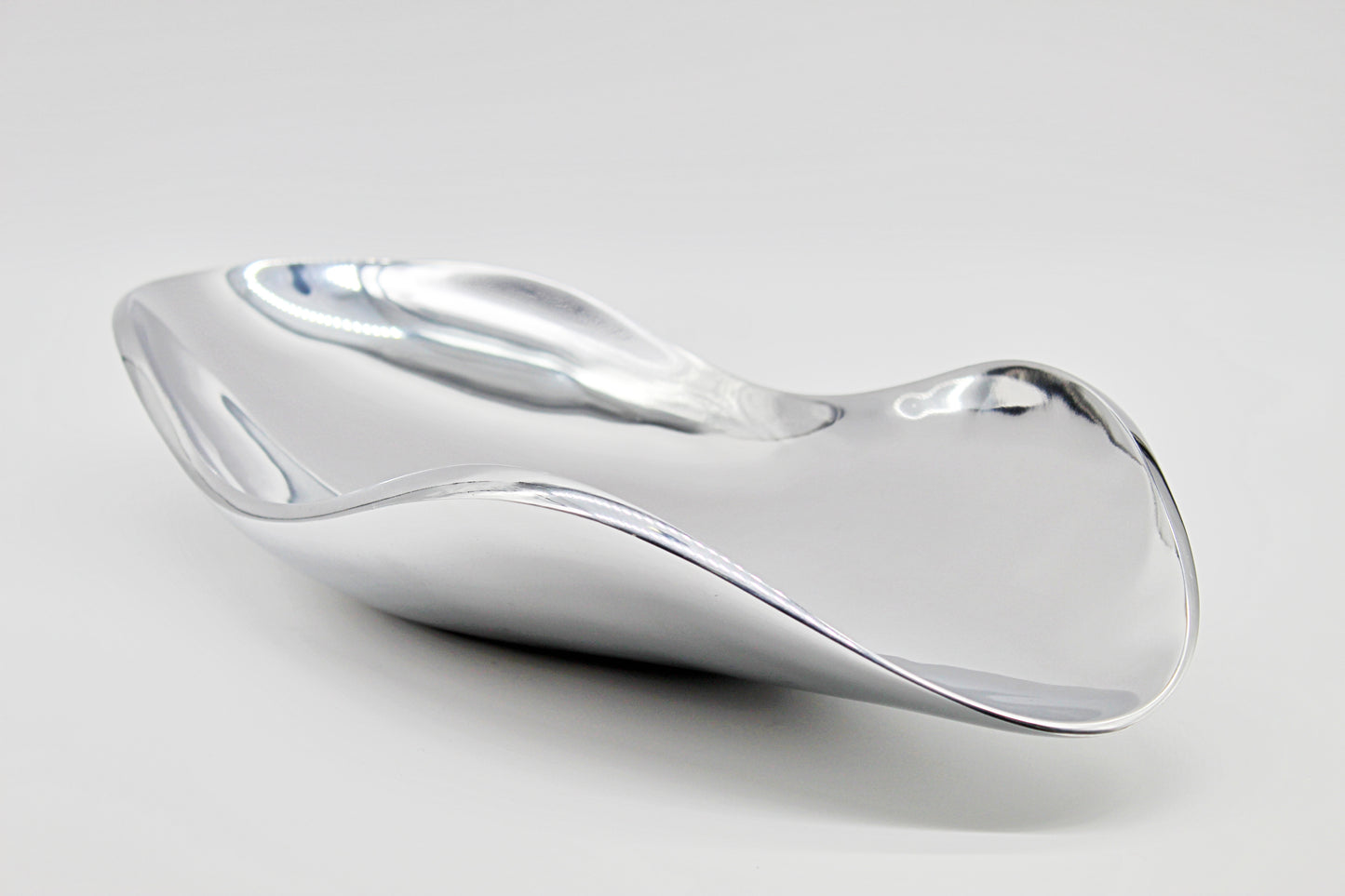 Bella 18" Platter - Nambe