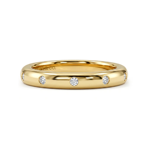 Gold Flush Set 5 Stone Diamond Anniversary Band