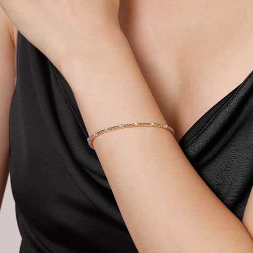 White-Yellow Gold Bujukan Diamond Stations Bangle