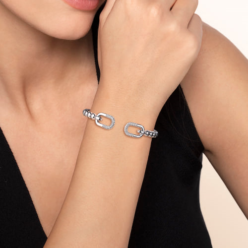 Bujukan and White Sapphire Open Bangle Bracelet