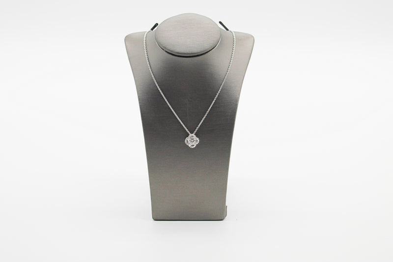 18kw Diamond Knot Pendant Necklace