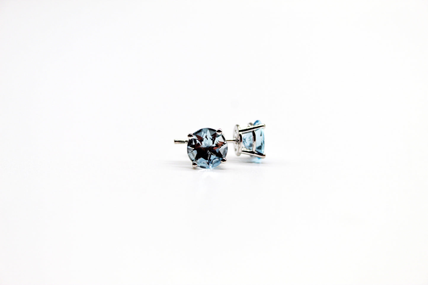 14K White Gold Aquamarine Earrings