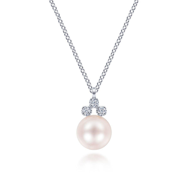 Pearl And Diamond Necklace