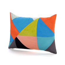 ArtLifting Lumbar Pillow